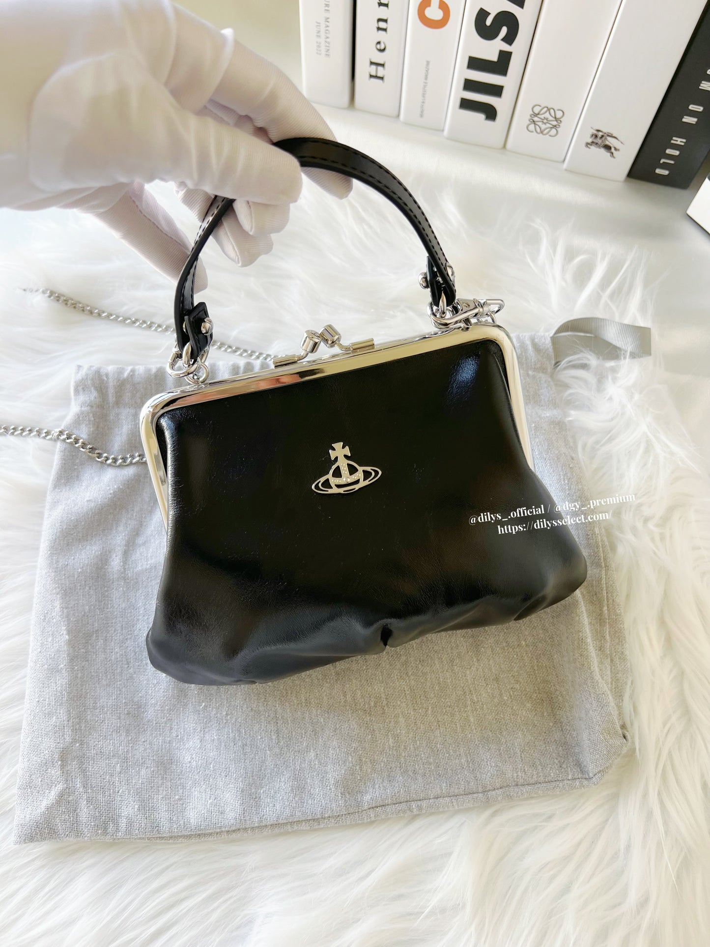 現貨|Vivienne Westwood 牛皮黑色口金包