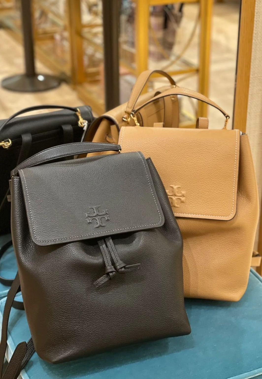 TORY BURCH TB 皮革大後背包