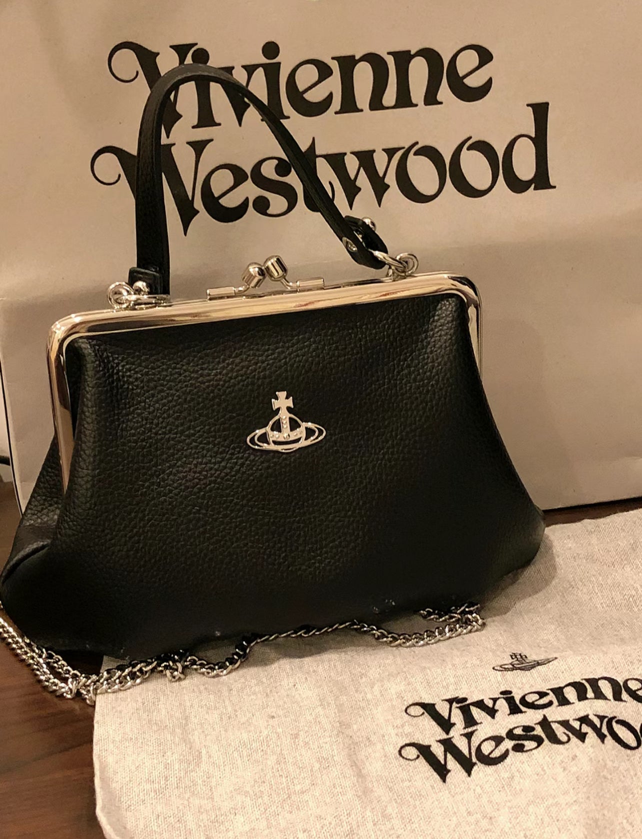 Vivienne Westwood 荔枝皮口金包