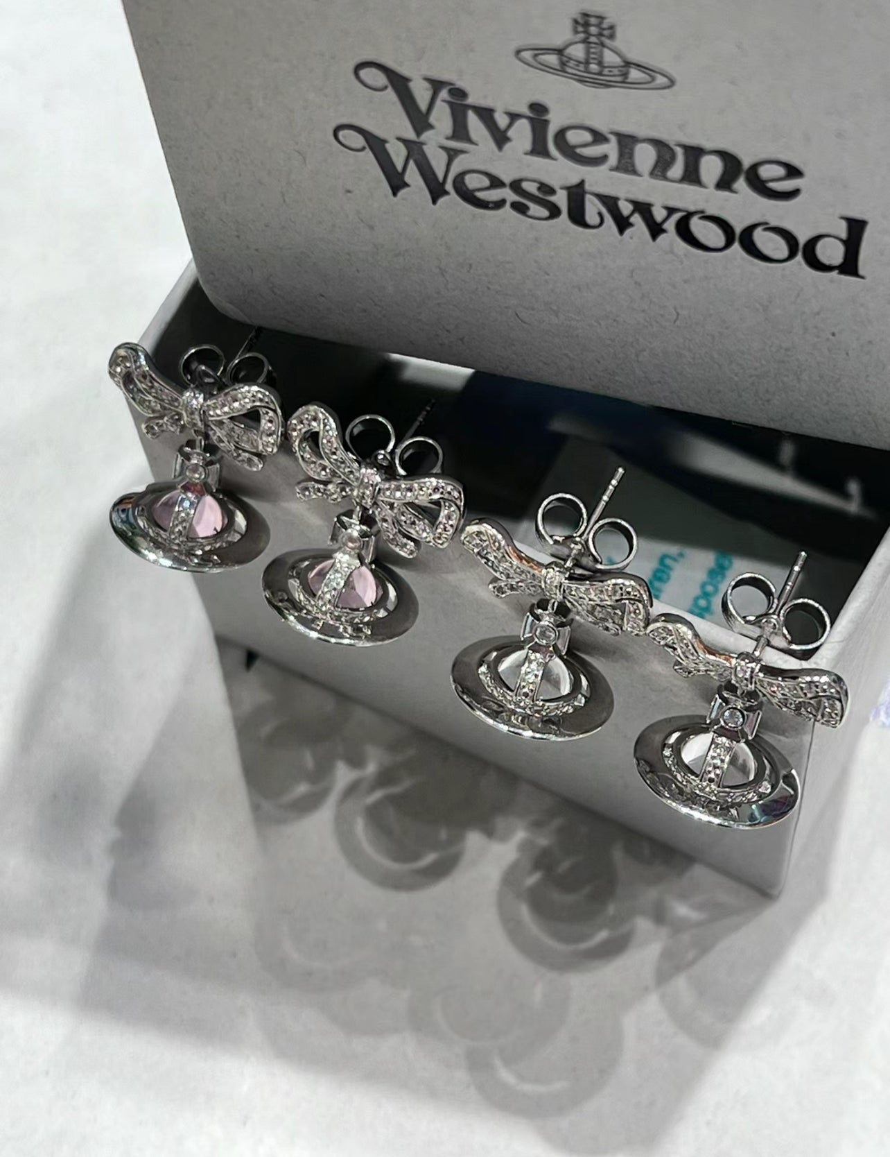 Vivienne Westwood 蝴蝶結ORB項鍊