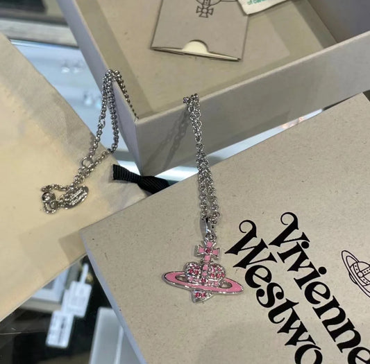 Spot Vivienne Westwood pink love necklace