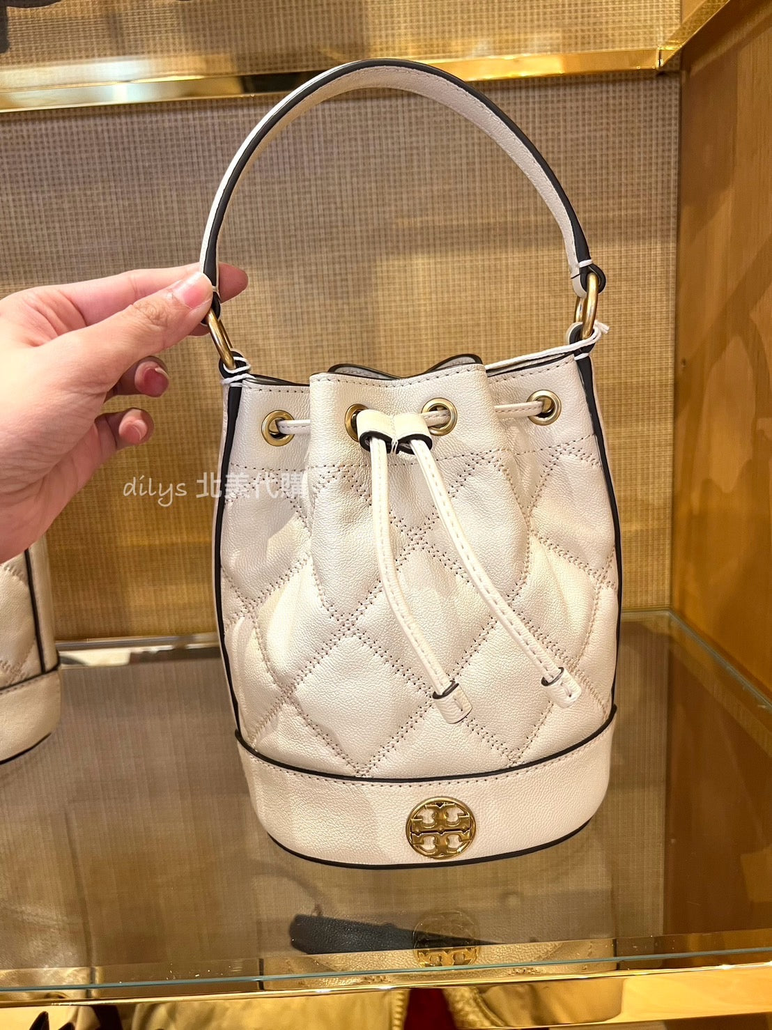 TORY BURCH 油蠟羊皮水桶包2.0