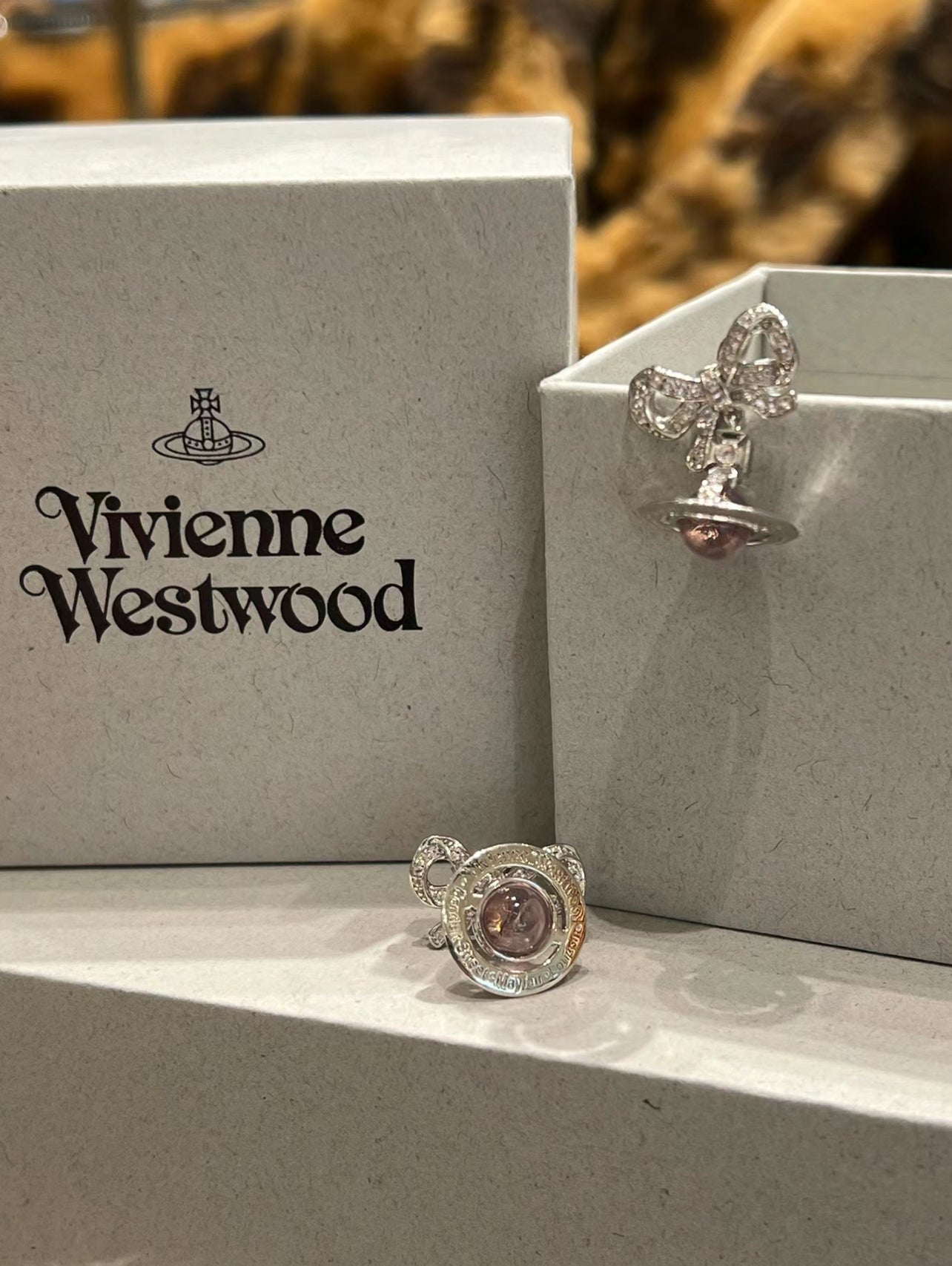 Vivienne Westwood 蝴蝶結ORB項鍊